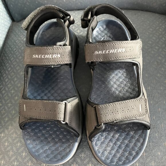 Dark Gray Skechers Men's Sandals Size 10 NEW - Picture 2 of 4